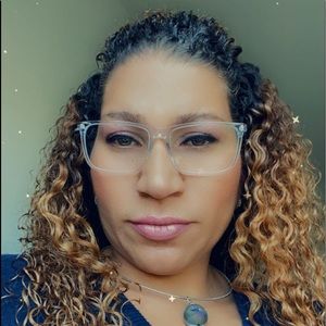 Meet your Posher, Mayra